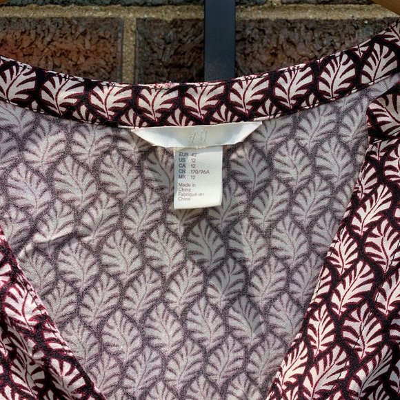 H&M Short Sleeve Dress - Picture 3 of 5